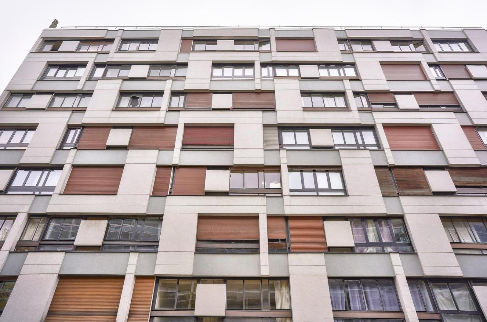 Guestready - Apt Confortable Avec Terrasse Au 18E Paris Luaran gambar