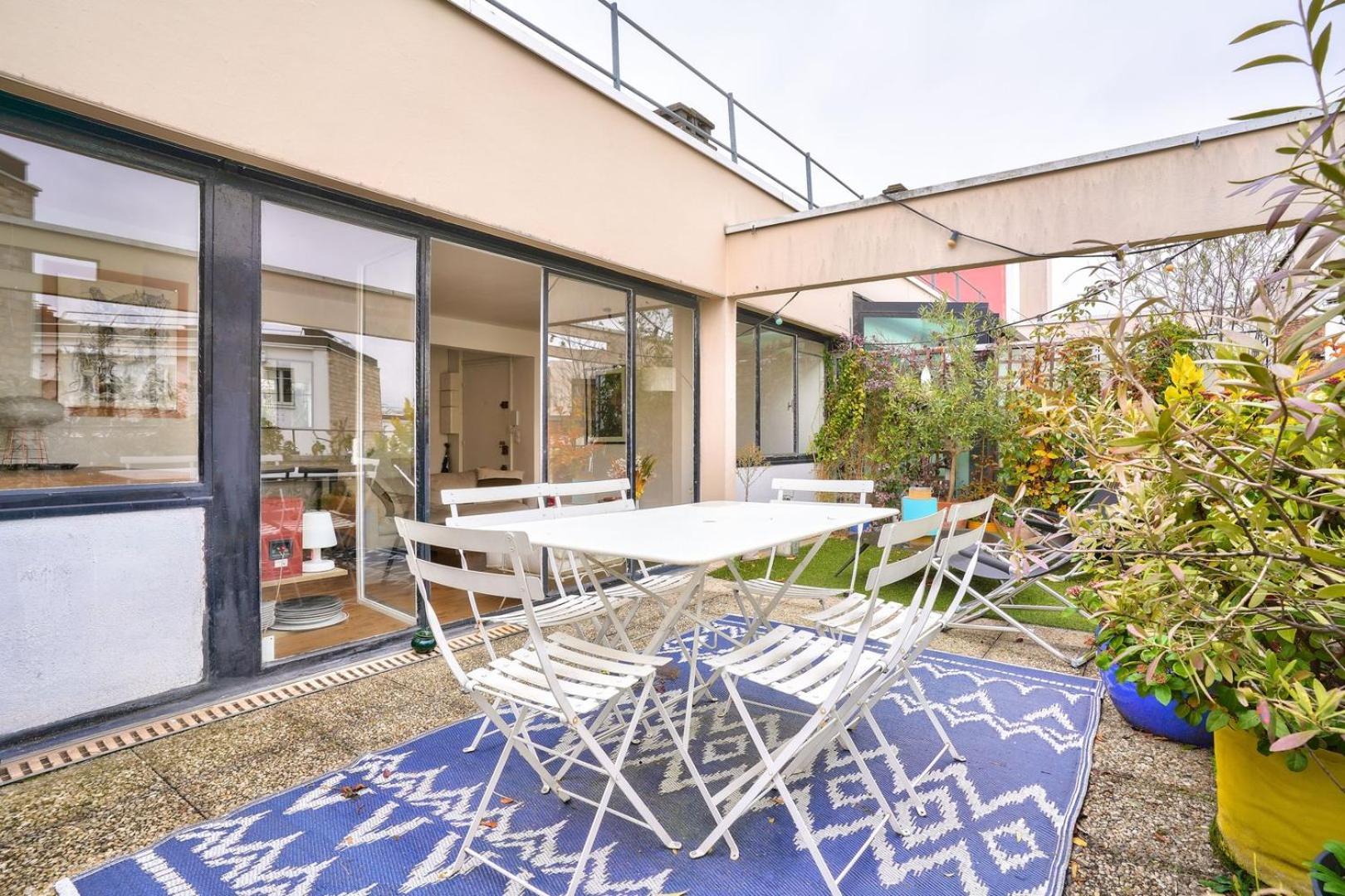 Guestready - Apt Confortable Avec Terrasse Au 18E Paris Luaran gambar